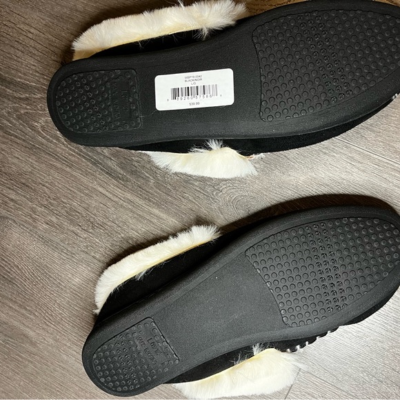 Brand new saks fifth avenue Moccasins - Picture 4 of 6